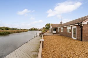 Private Moorings- click for photo gallery